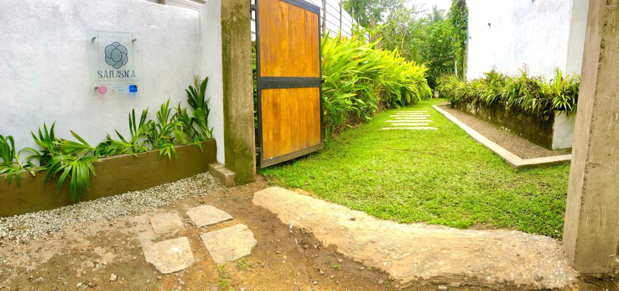 Sahasna Villa Unawatuna Exterior photo